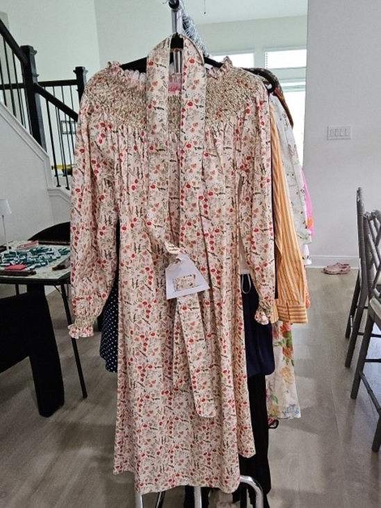 Dondolo Dresses & Skirts - Cream Floral Smocked Long-Sleeve Midi Dress|| Size L